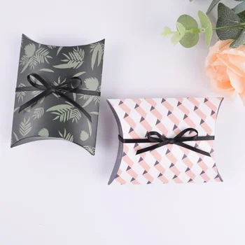 

50pcs Small gift packaging pillow box folding paper candy color boxes wedding party favor package