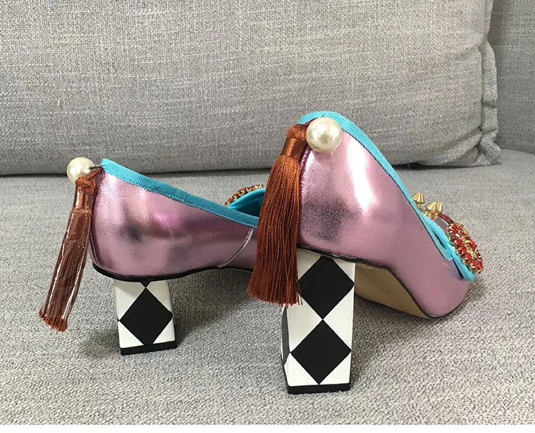 Phoentin/Женская обувь с кисточками из натуральной кожи с заклепками; женские туфли на каблуке 5,5 см и 8 см; туфли-лодочки без застежки с цветком из стразов; женская обувь; FT621