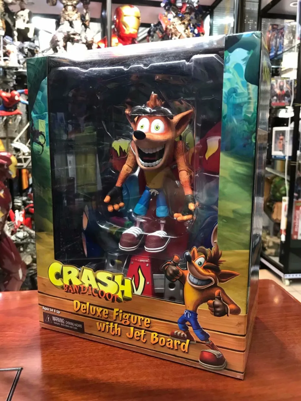 NECA Летающая версия Crash Bandicoot of Mad Strike Трилогия Классическая игра шарнирная подвижная Коллекция игрушек Фигурки 18 см