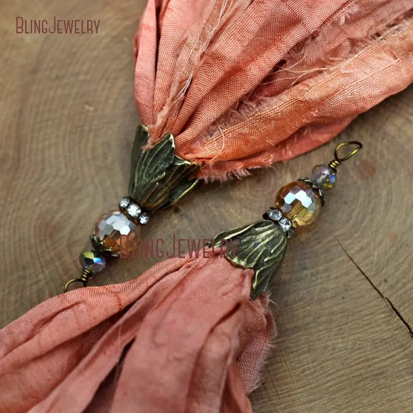 20171213-PM9051-  Antique Bronze Color Plated Coral Pink Sari Silk Tassel Pendant_14