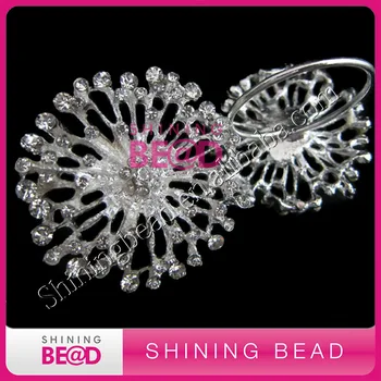 

flower rhinestone napkin ring wholesale for wedding decor,free shipping,hot selling clear rhinestone napkin ring for wedding