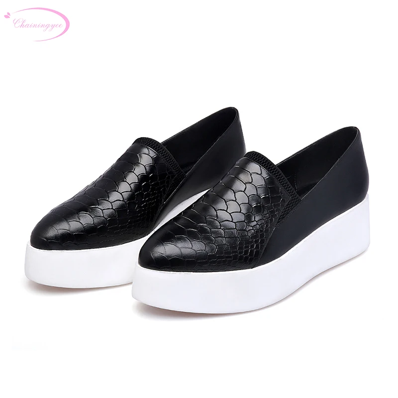 

Chainingyee street style sexy pointed toe real leather pumps plaid stretch platform white black wedge med heels women's shoes