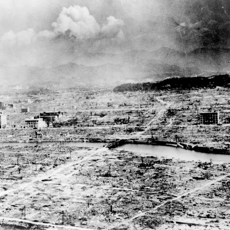 Hiroshima  1945 Poster Print by Science Source (24 x 18)