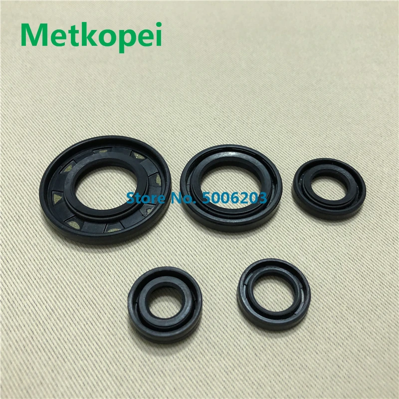 YBR125 engine oil seal (4)