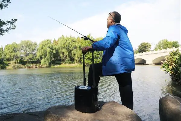 Portable oxygen concentrator-5