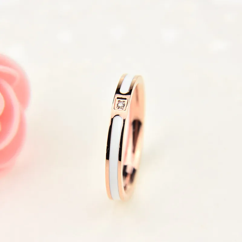 Модное керамическое кольцо с эмалью белого и черного цвета 2 мм для женщин и мужчин, свадебные ювелирные изделия из нержавеющей стали 316L, кольца на палец с одним кристаллом