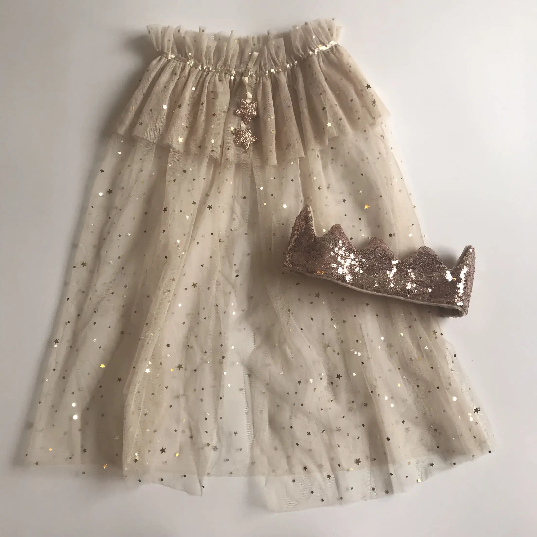 

INS HOT YARN CAPES FOR GIRLS WITH HAIR BAND PRINCESS CLOTHING FOR GIRLS KIDS SEQUIN CLOTHES BABY GIRL OUT WEARINGS