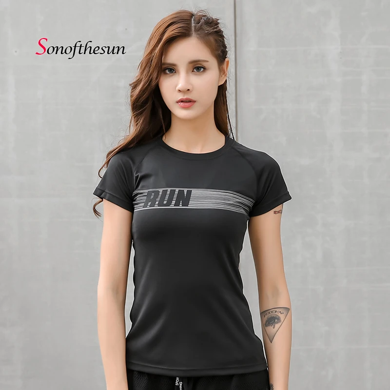

Women's Sport T-Shirt Dry Quick Gym Yoga Shirt Ladies Fitness Short Sleeve T-shirt Running Tops