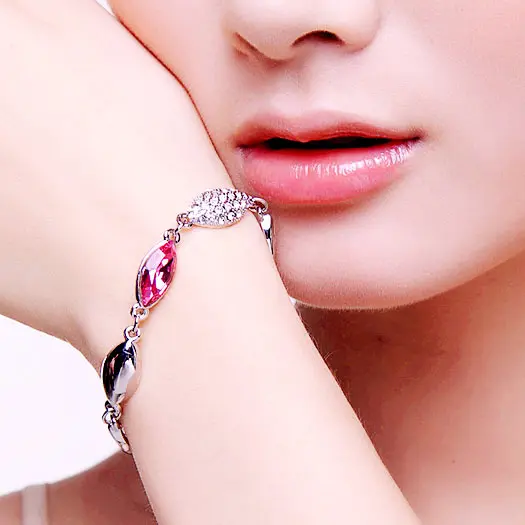 

Women's wedding Valentine's Day gift to send his girlfriend crystal bracelet female Korean sweet jewelry jewelry creative time