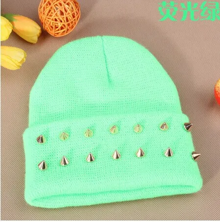 5 шт. трикотажные Неон Для женщин Для мужчин Beanie Девушки Осень Повседневное Кепки шипованных с заклепками теплые зимние Шапки унисекс 19 флуоресцентный Цвета