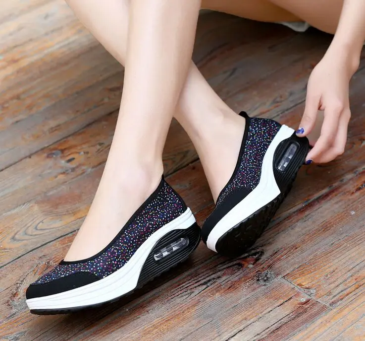 Повседневная дышащая парусиновая обувь на танкетке с кружевом Chaussure Femme женская