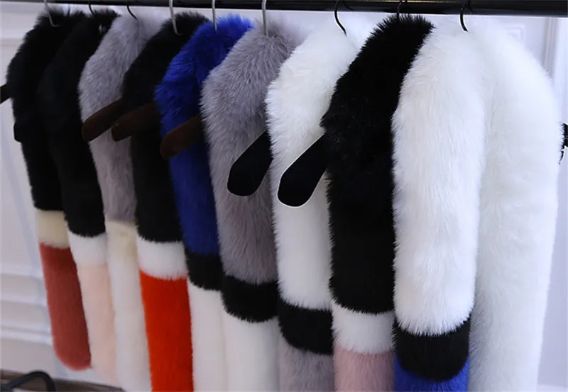 4687059711_976114386