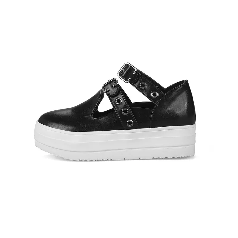 sandals shoes
