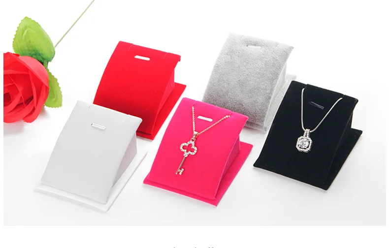 7695149553_856262699