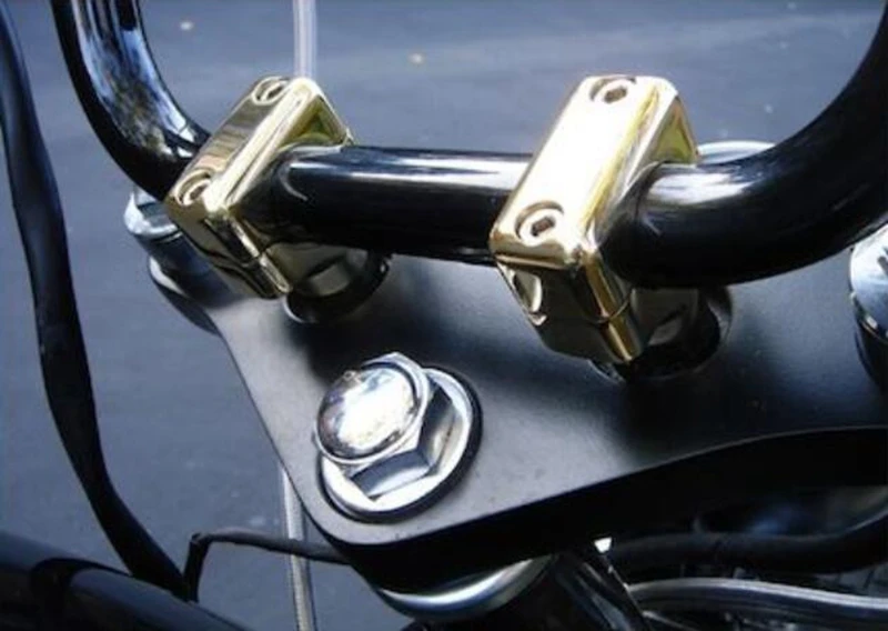 Мотоцикл 25 мм " черный латунный руль стояки Крепление зажим для Harley Dyna Sportster Softail кафе гонщик Пользовательские Honda Shadow VT