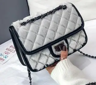 

2018 new wild single shoulder slung fashion chain rabbit hair rhombic embroidery thread small square bag.