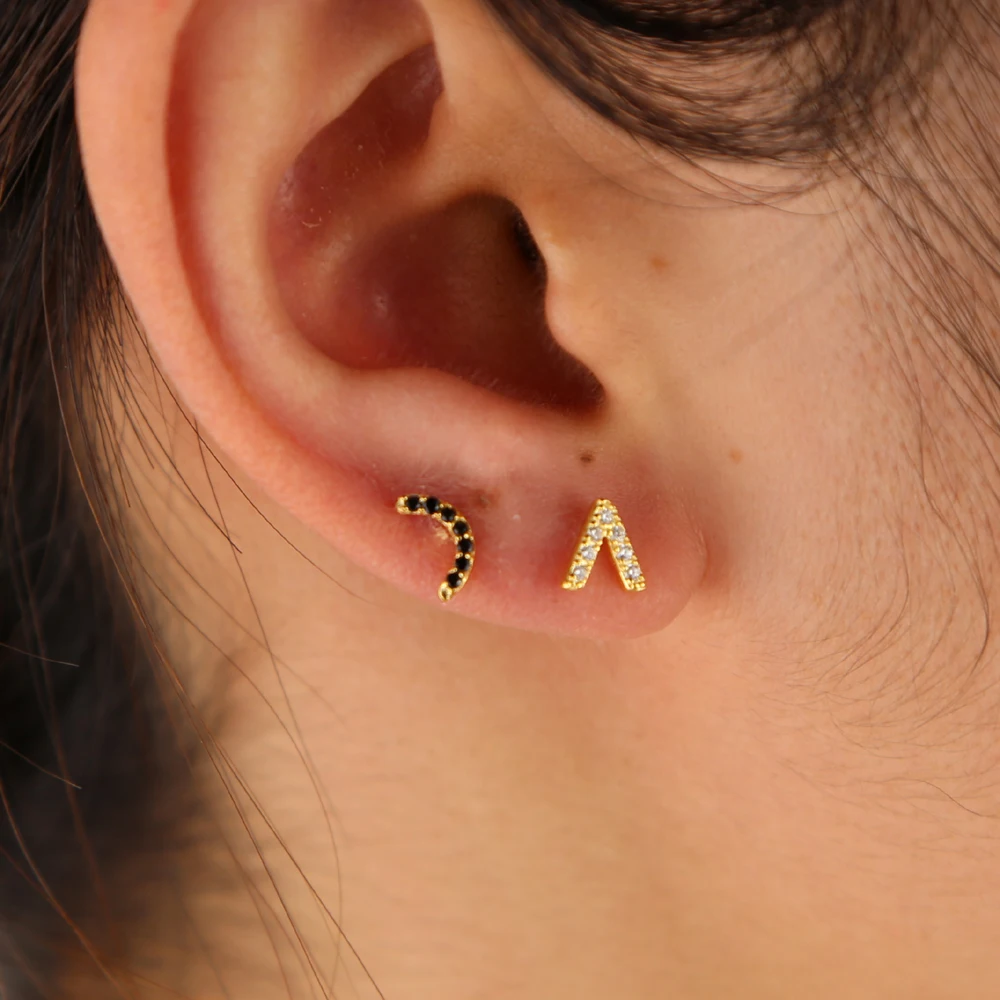 

2019 Hot Sale Fashion gold color Trendy Earrings Brincos Oorbellen Simple Wind Letter V Shape Stud Earrings for Women
