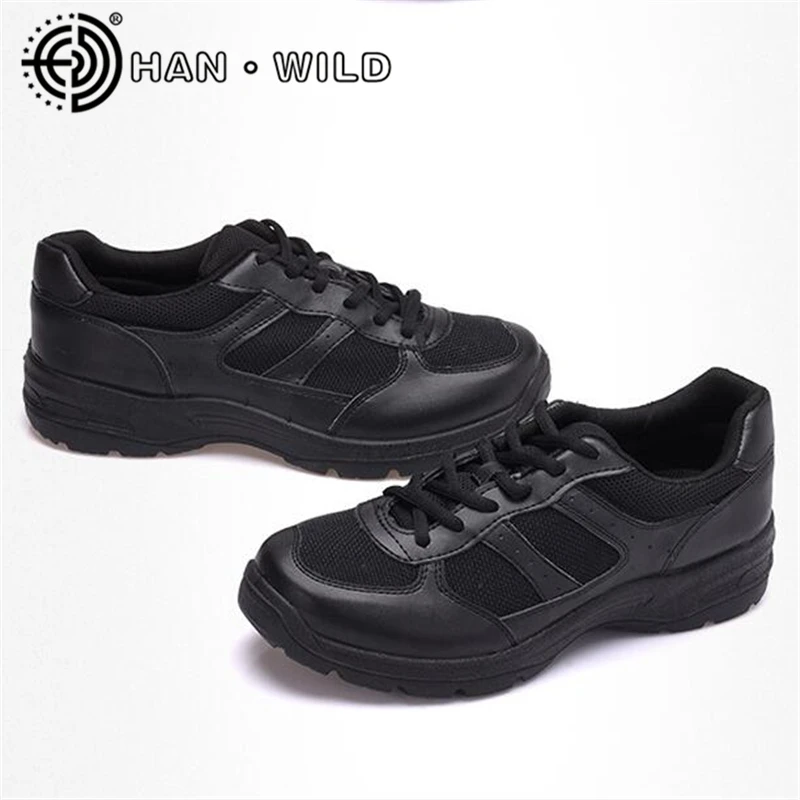 

2019 Fire Training Shoes Outdoor Men Shoes Lace Up Casual Flats For Man Breathable Army Shoes Military Tactical Climbing Shoes