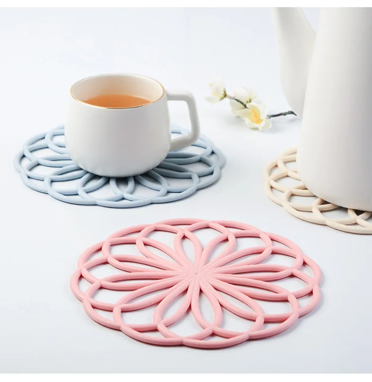 

4PCS hollow insulation pad placemat coaster slip non-slip creative kitchen appliances