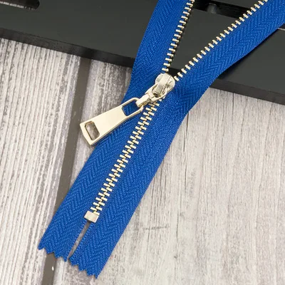 bluegold 2 шт 20 см экологически чистые Металлические молнии 3# закрытые молнии для шитья пуховика карман сумка для одежды ремесла аксессуары - Цвет: bluegold