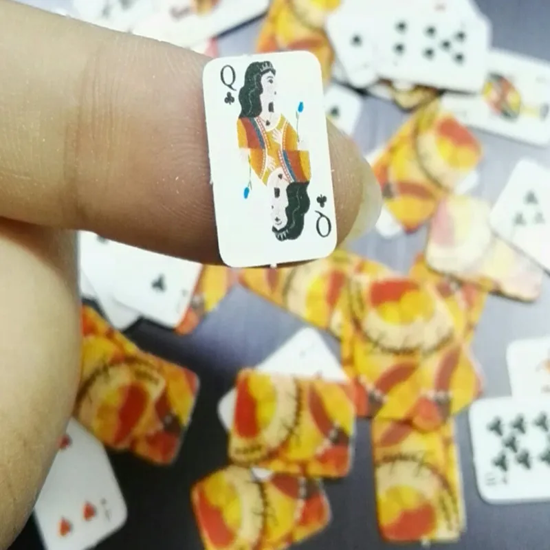 doll poker