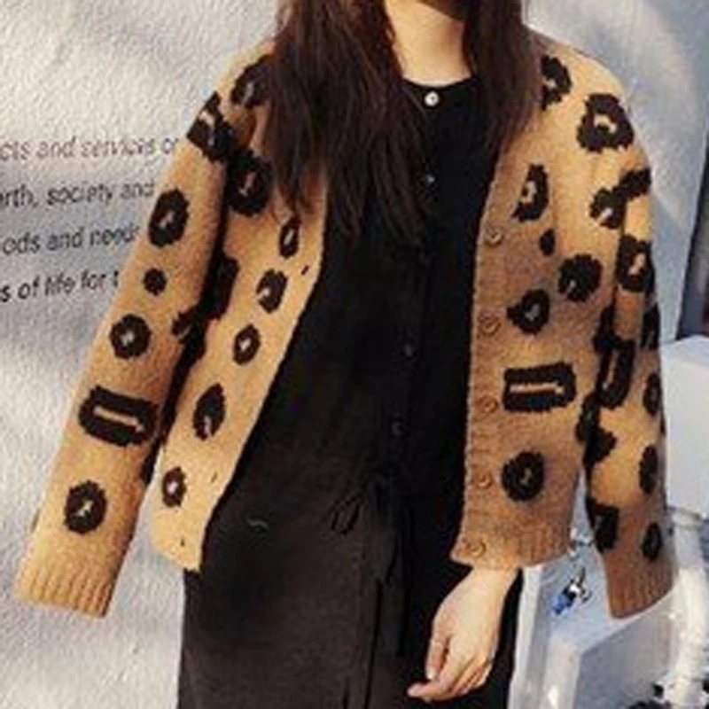 Women's wear spring and autumn new version sweater leopard print V-neck knitted Cardigan Sweater women Jacket
