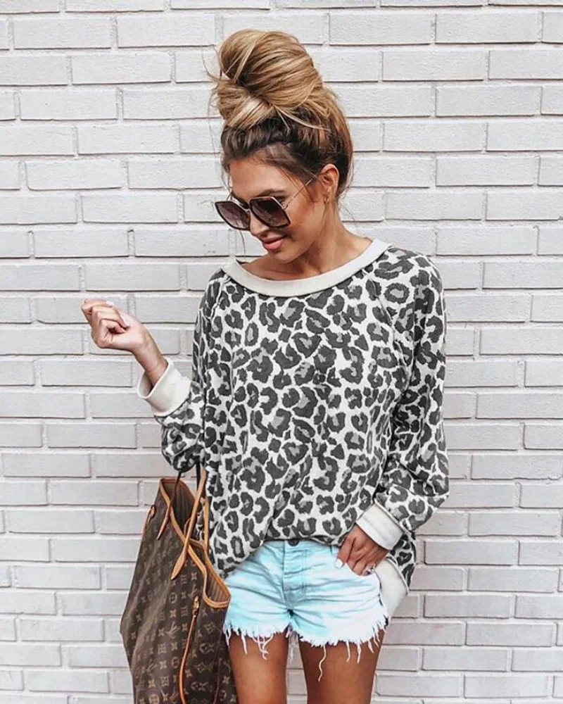 

2019 Fashion Spring Women Shirts Blouse Sexy Leopard Printed O-neck Blouse Tops Women Long Sleeve Shirts Casual Loose Shirt