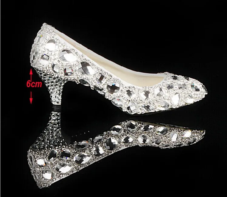 Свадебные женские туфли со стразами и камнями на высоком каблуке серебристого цвета больших размеров Женские свадебные туфли с бриллиантами