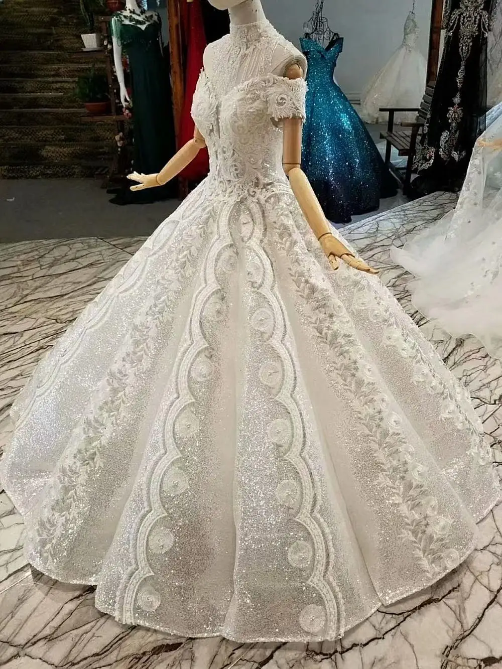 Новое Белое винтажное модное свадебное платье 2018 с открытыми плечами расшитое