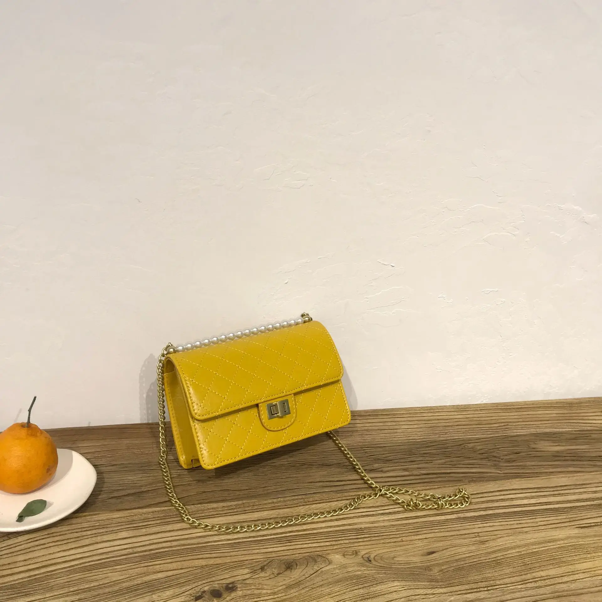 Новинка, женские кожаные сумки с жемчугом и решеткой, мини квадратная сумка через плечо, сумка на застежке, сумка на плечо, кошелек, Bolsa Feminina OC561 - Цвет: Yellow cross