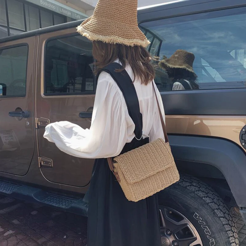 Bohemian Straw Crossbody Bags for Women Summer Beach Bag Small Purse and Handbags Female Vintage Rattan Woven Messenger Bag