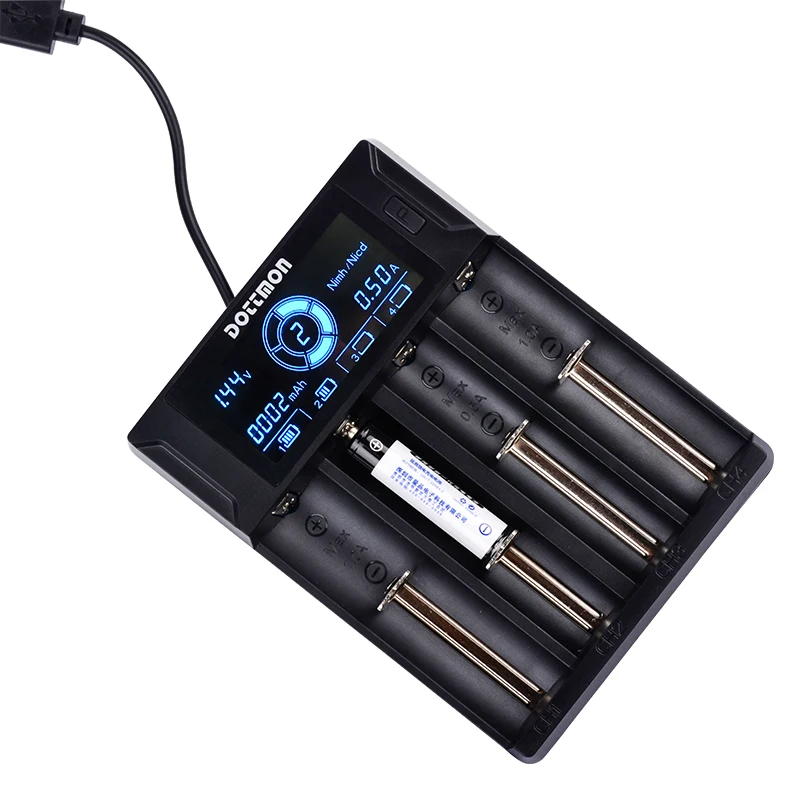 Universal 4 Slots Smart LCD Battery Charger Discharge Recharge For Li-ion Ni-NH Ni-Cd AA AAA 18650 26650 With USB input Universal 4 Slots Smart LCD Battery Charger Discharge Recharge For Li-ion Ni-NH Ni-Cd AA AAA 18650 26650 With USB input