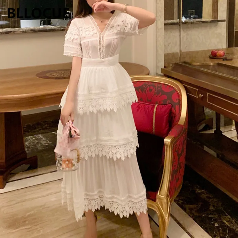 

BLLOCUE Fashion 2019 Summer Designer Runway Dress Women's Sexy V-neck Lace Ruffle Patchwork Cake Pleated Long Dress