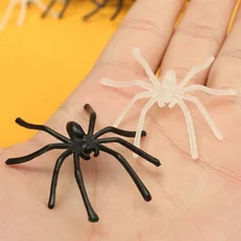 New Limited 6 Years Old Toy Prank Funny Gadgets 2pcs lot Plastic Spider Funny Joking Toys