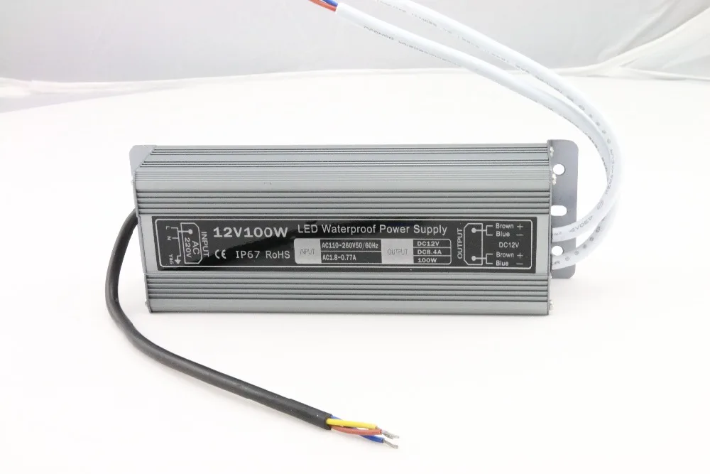 Transformateur d'alimentation d'énergie pour bandes LED - 12v - 100 watts  IP67 