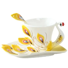 Emaille Pfau Kaffeetasse Kreative Tee Milch Tasse Set Bone China 3D Farbe Porzellan Untertasse Löffel Drink