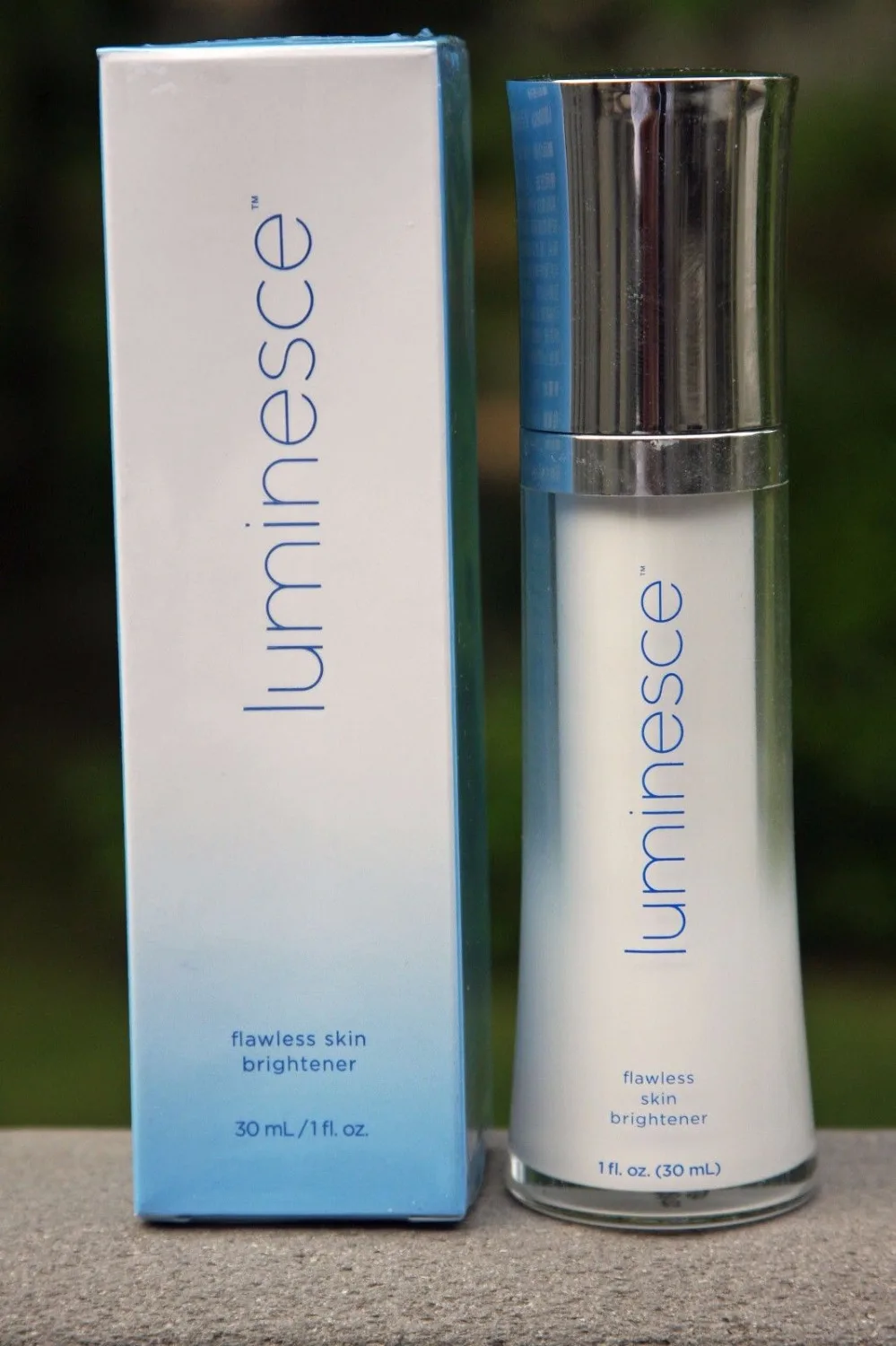 

NEW Jeunesse Luminesce Flawless Skin Brightener Gel 1 fl. oz