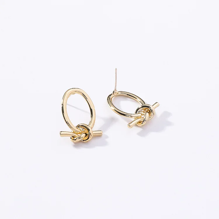 

Korean Vintage Simple Geometric Metal Oval Circle Knotted Stud Earrings For Women Fashion Bijoux Gold Color Earings Femme Gifts