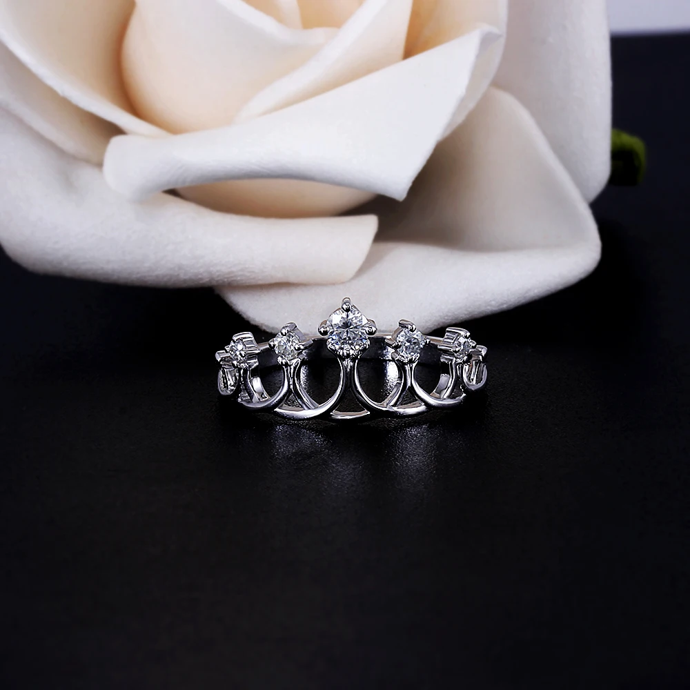 crown moissanite ring (5)