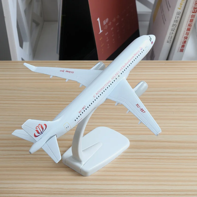 20 см JC Международная авиакомпания XU 977 Airbus Модель самолета Камбоджа Boeing 737 сплав