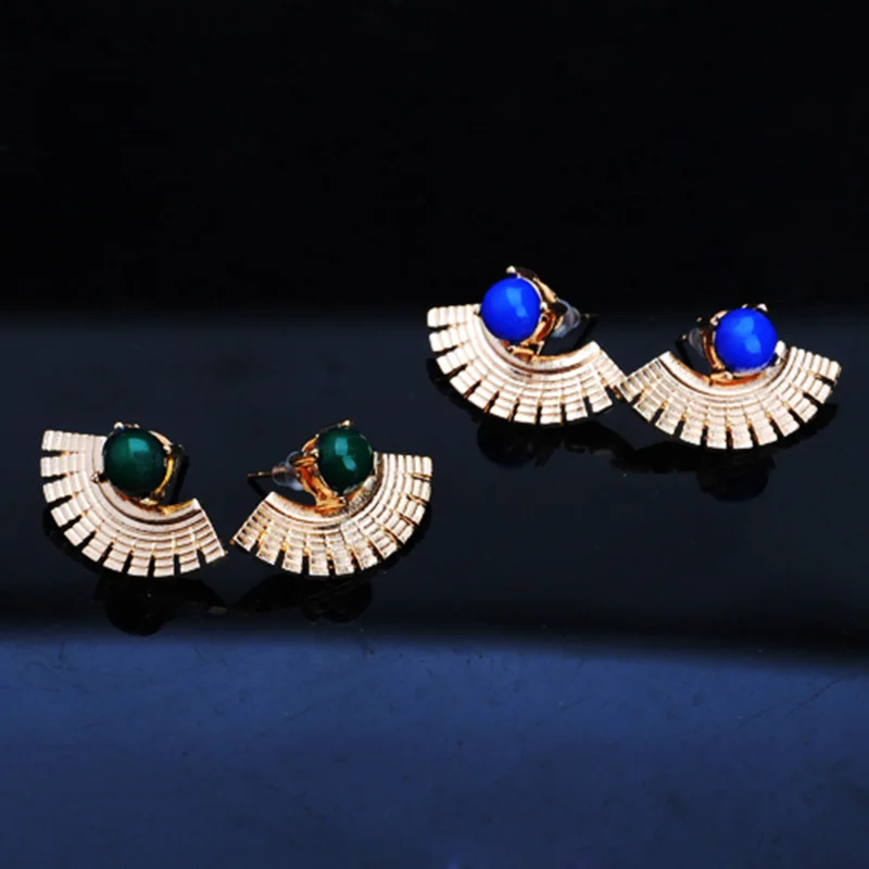 

Hot Sale Bohemian Ethnic Wing Stud Earrings Vintage Accessories Blue Bead Feather Earrings for Women Jewelry Brincos