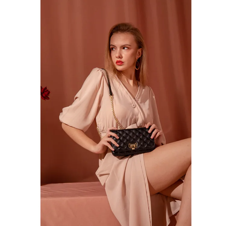 

2 color hot cow Shoulder Leisure Women's Bag Rhombus chain Crossbody shoulder TLN1808 190703 yx
