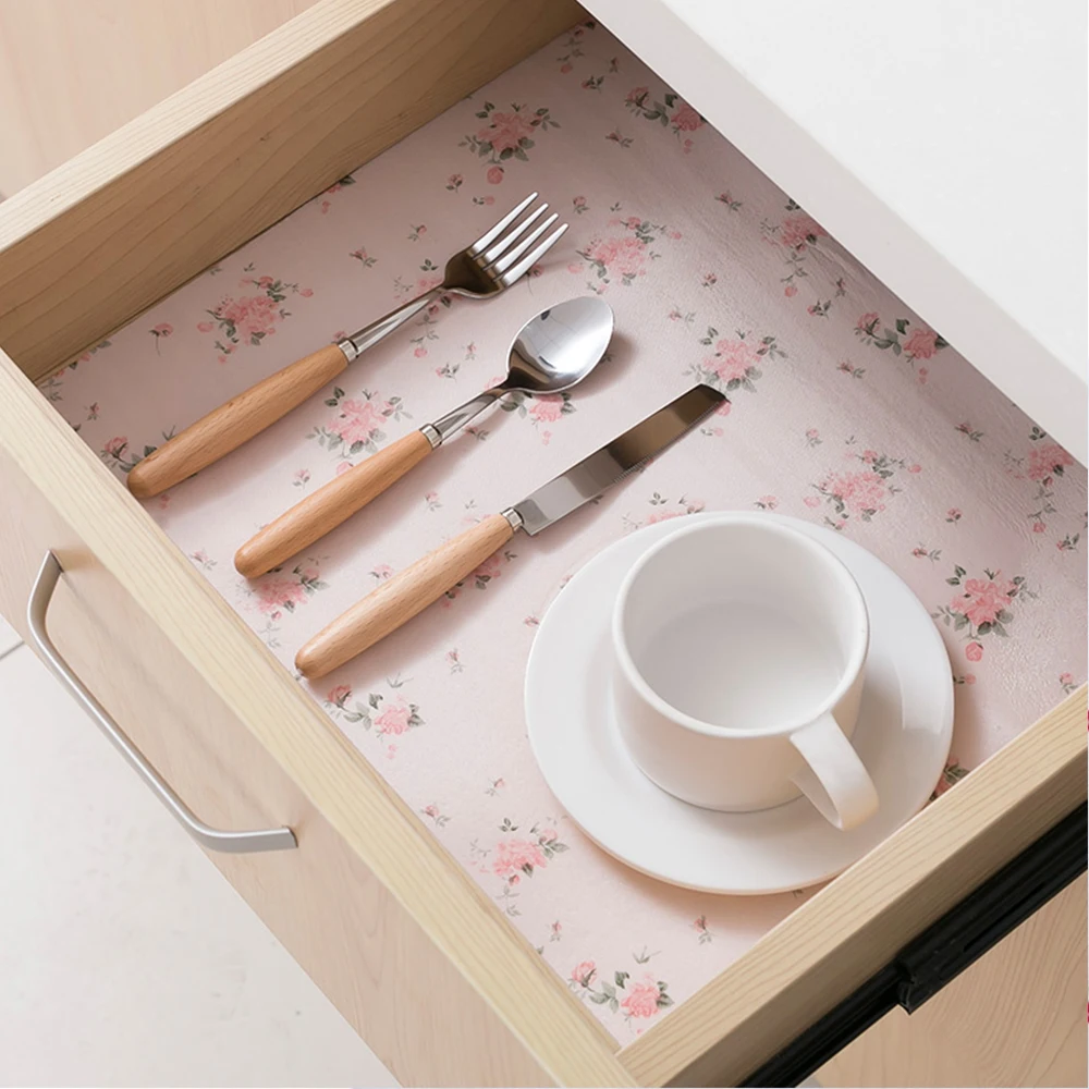 30*500CM Kitchen Drawer Paper Polka Dot Floral Strawberry Print Waterproof Oilproof Non-Adhesive Wardrobe DIY Cabinet Dining Pads Mats