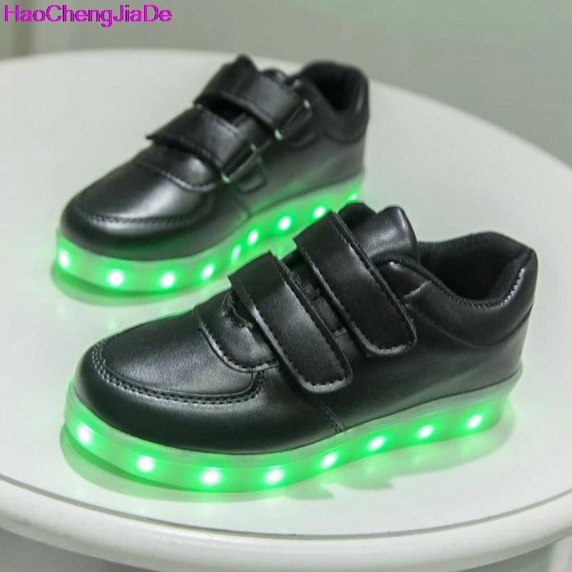 

HaoChengJiaDe Children USB Shoes With Light Up Sole Casual LED Shoes for Kids Boy Girl LED Luminous Sneakers Glowing Shoe Enfant