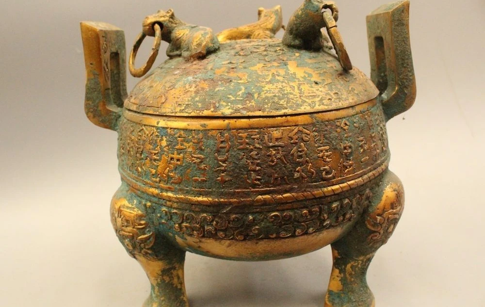 

9" Ancient Chinese Dynasty Palace Bronze Gild Beast Bull Incense Burner Censer