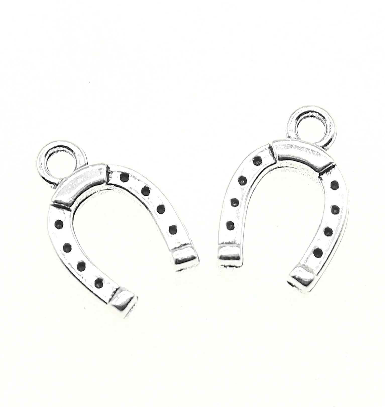 

30pcs 2 Colors Antique Bronze Antique Silver Color Horseshoe Charm Lucky Pendant Horseshoe Charms Lucky Horse Shoe Charm 9x14mm