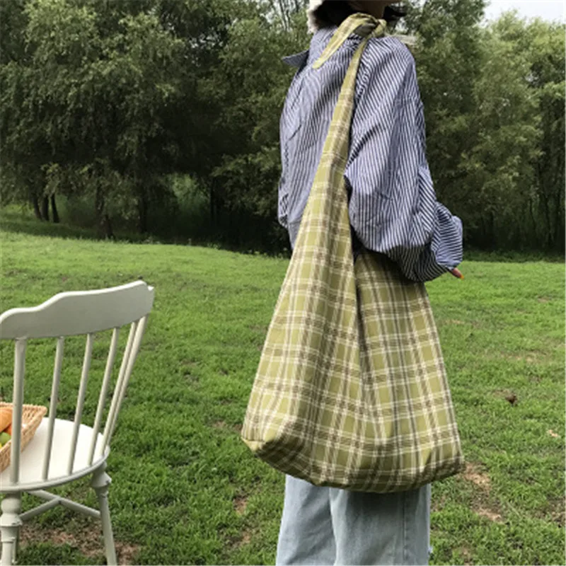 

PGOLEGGY New Tote Bag Personality large capacity wild plaid shoulder bag Korean version of the wild Messenger bag shoulder bag