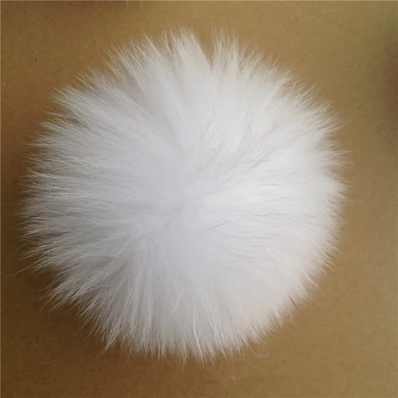 Winter Soft and Comfortable Real White Fox Fur Pom poms For Knitted