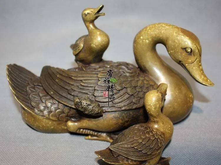 

China Royal Bronze Copper Gild Three Duck Statue Art Crafts Decoration Sculpture