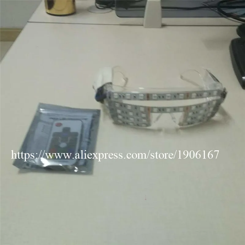 Free shipping LED Glasses, Laser Glasses For Nightclub Nerformers Party Dancing Glowing Spiderman Mask Glasses02